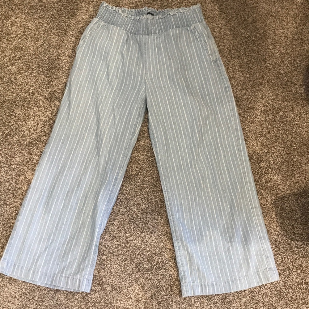 GAP cropped pants